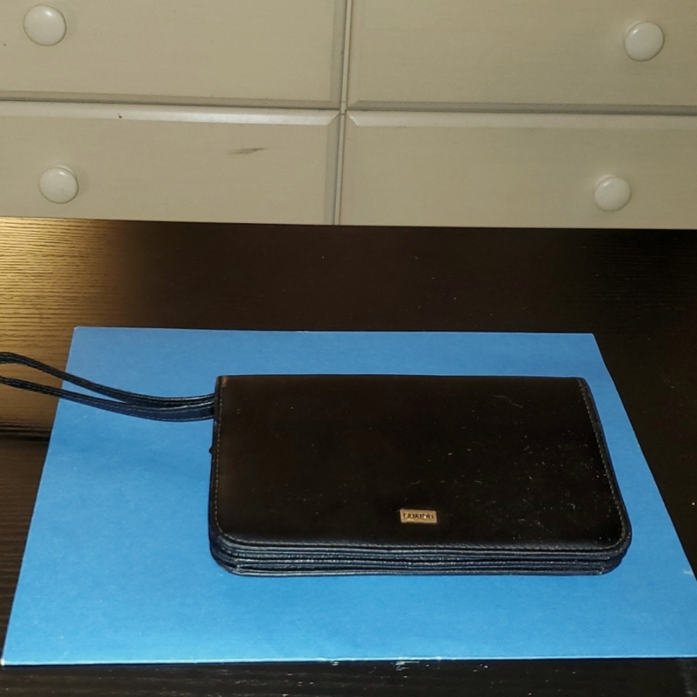WOMENS Wallet with wristlet